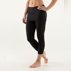 Lululemon A Go Go Skirt Crop 23" Size 6